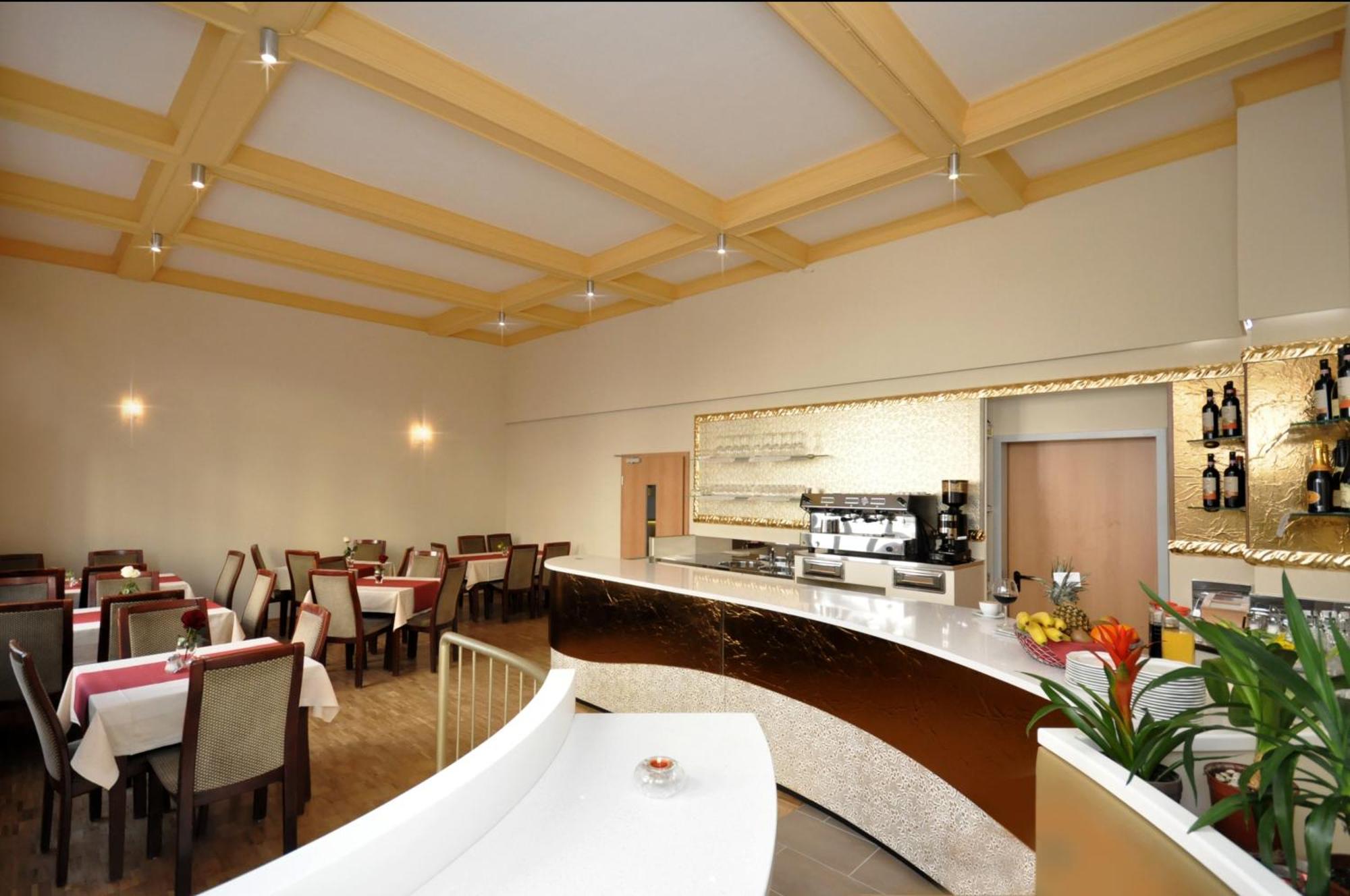 Hotel Bova Франкфурт-на-Майне Экстерьер фото