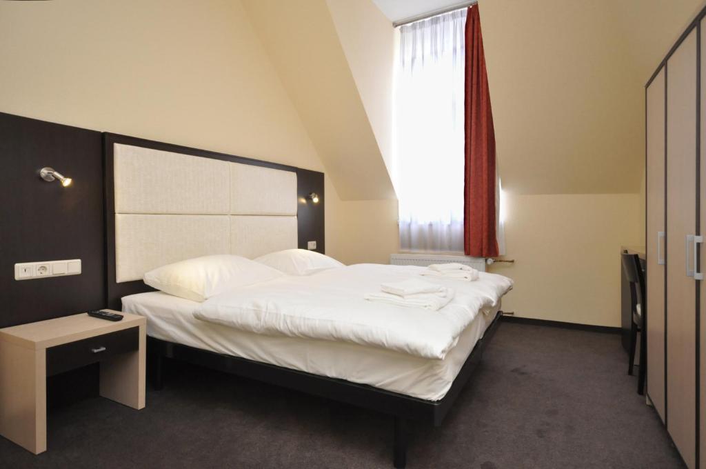 Hotel Bova Франкфурт-на-Майне Номер фото